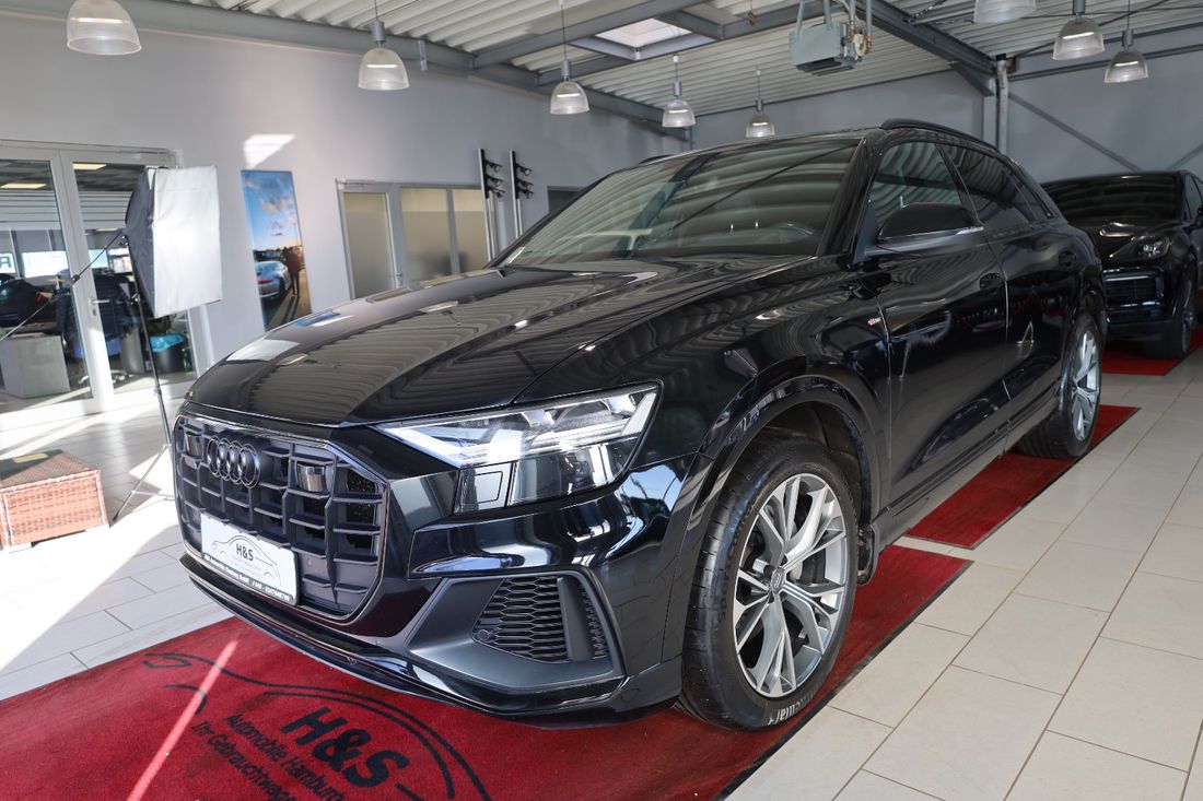 Audi Q8 50 TDI quattro S-LINE