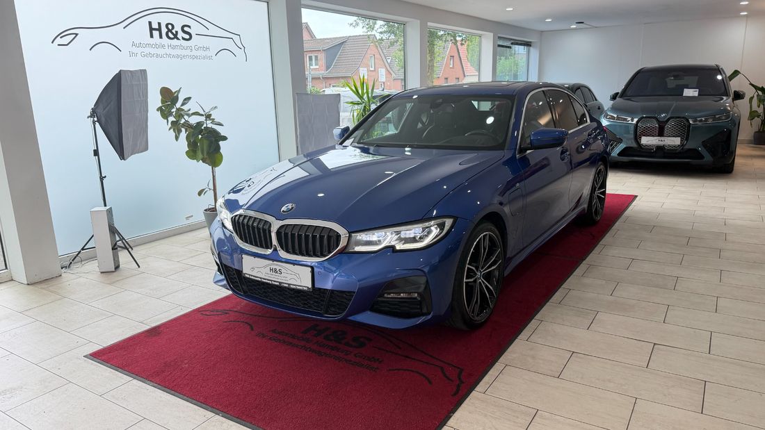 BMW e M Sport · 330