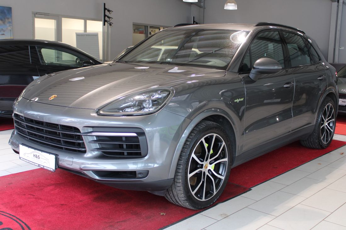 Porsche Cayenne E-Hybrid PASM*MATRIX-LED