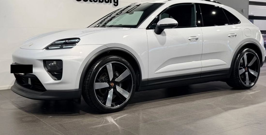 Porsche Macan Electric 4