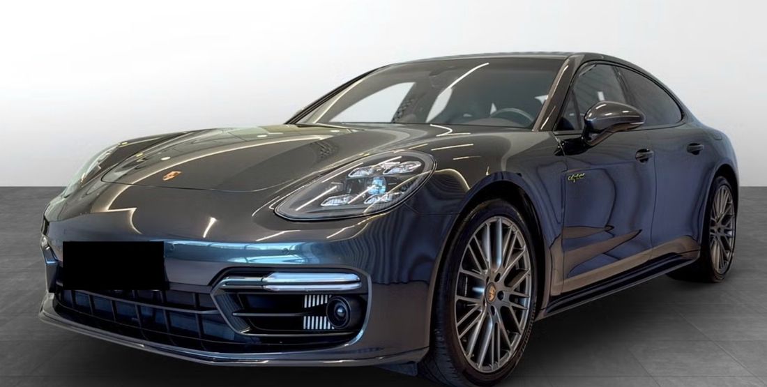 Porsche Panamera 4 E-Hybrid Platinum Edition