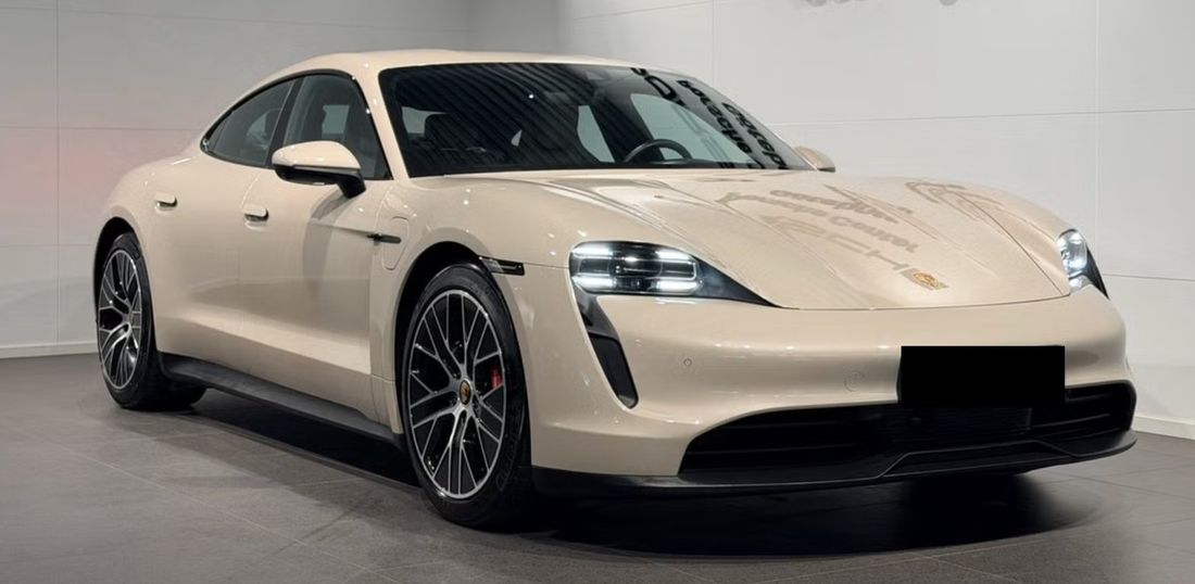 Porsche Taycan 4 S