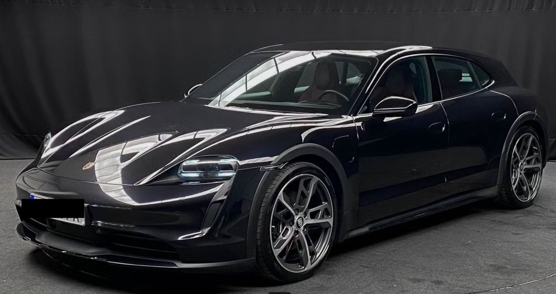 Porsche Taycan Cross Turismo