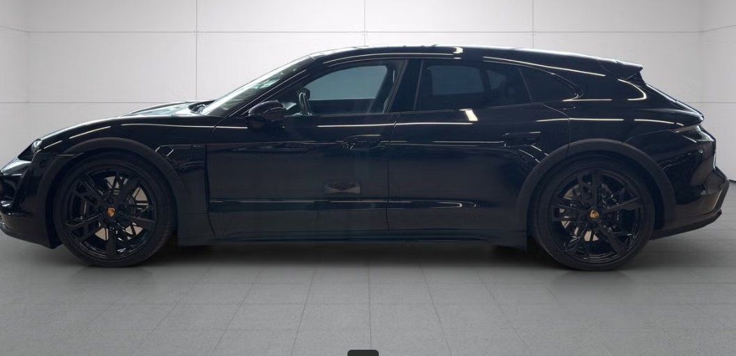 Porsche Taycan Cross Turismo