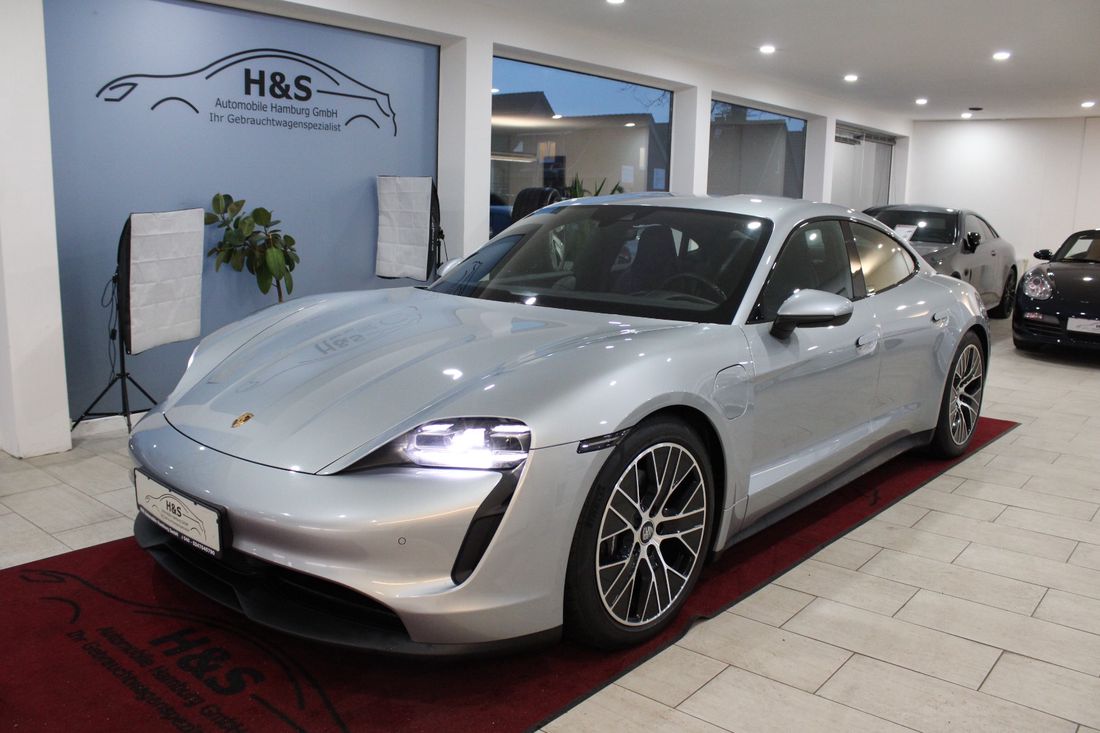 Porsche Taycan Sport-Chrono-Paket