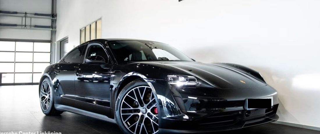 Porsche Taycan 4 S*Panorama
